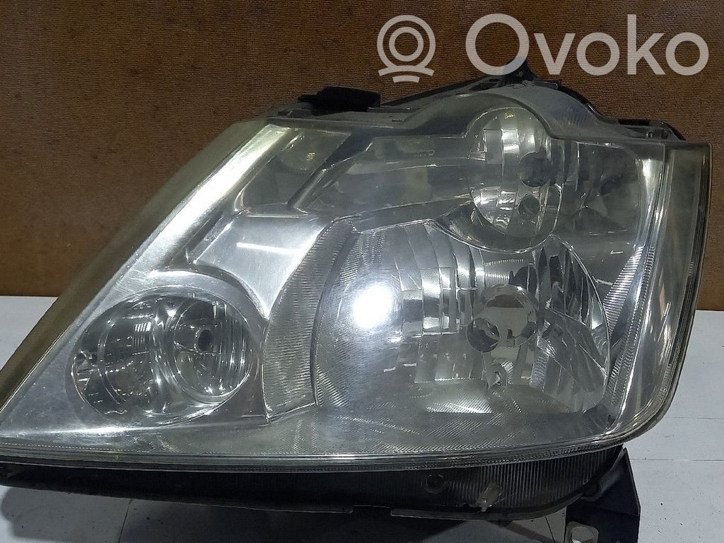 Phare frontale   8200301829