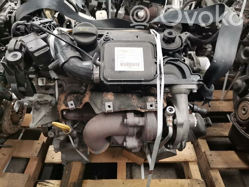 Moteur   8HT,228615