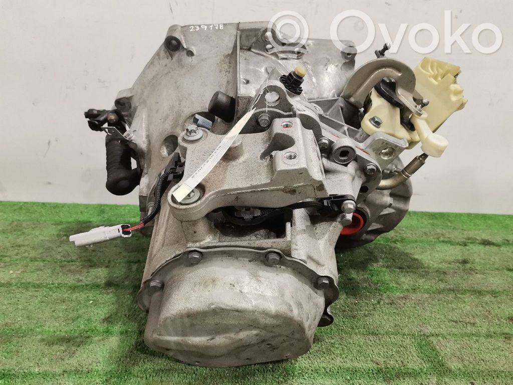 Peugeot 208 I Mechaninė 5 pavarų dėžė 