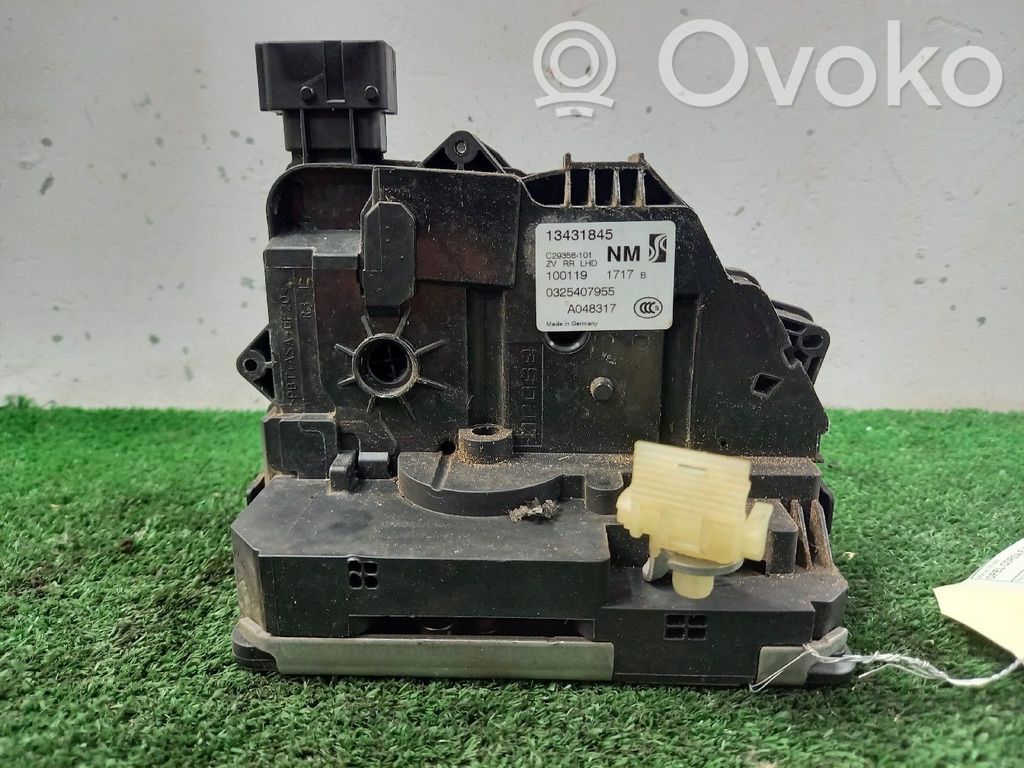 Takaoven lukko   13431845,0325407955,C29356101