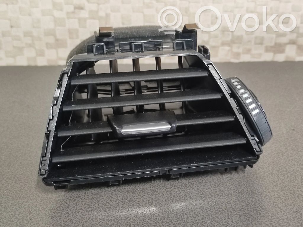 BMW 3 F30 F35 F31 Šoninės oro grotelės 