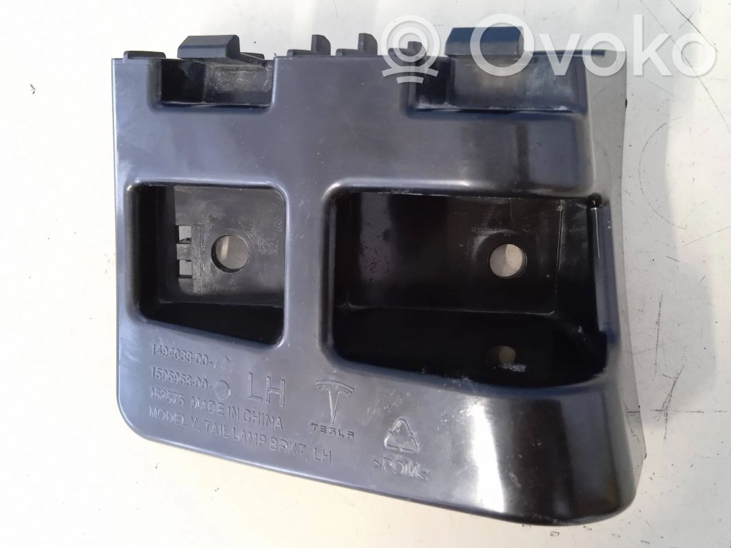 Bumper support mounting bracket corner   149403800D,150696800D