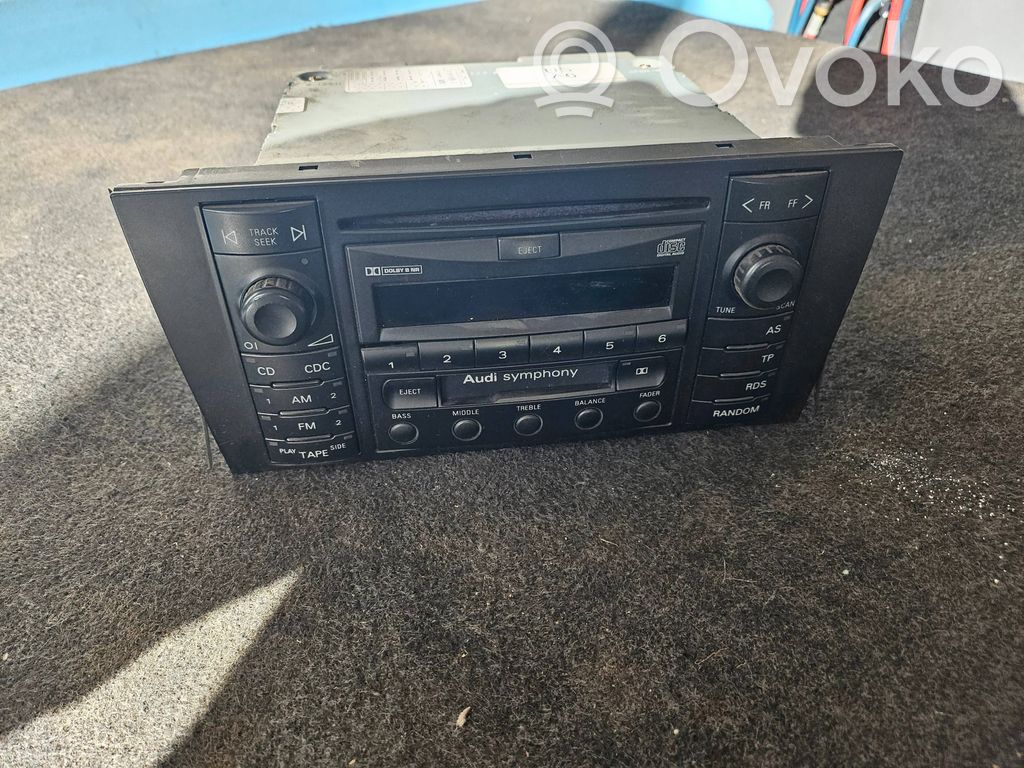 Audi A6 S6 C5 4B Panel / Radioodtwarzacz CD/DVD/GPS 