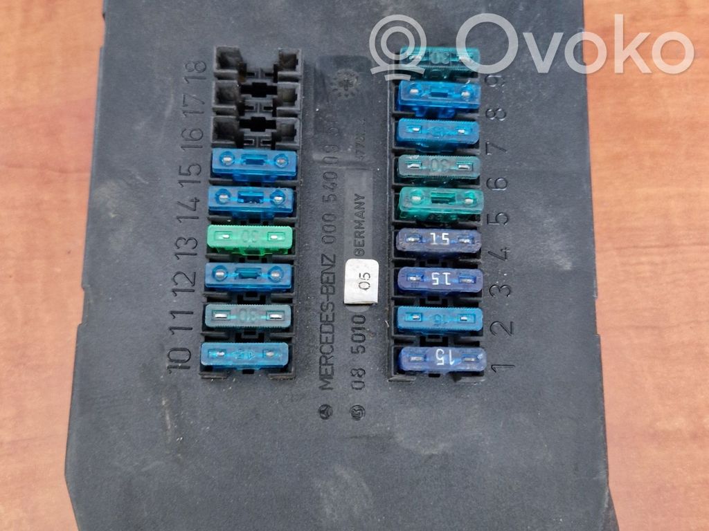 Mercedes-Benz Sprinter W901 W902 W903 W904 Fuse module 