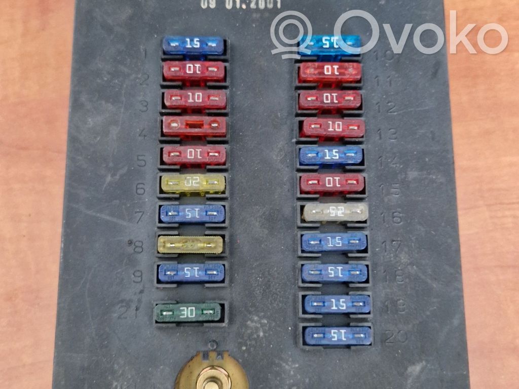 Mercedes-Benz Sprinter W901 W902 W903 W904 Ramka / Moduł bezpieczników 