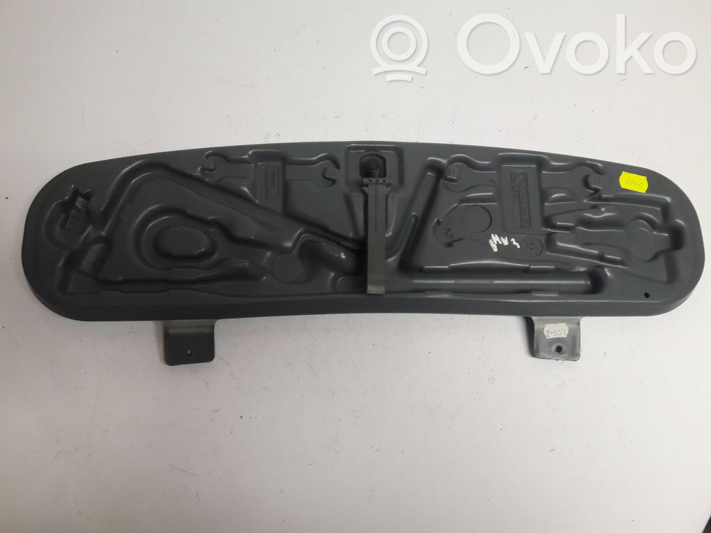 BMW 3 E46 Tool box 