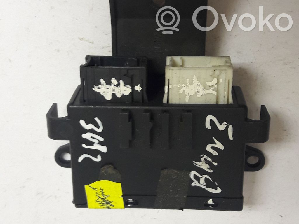 BMW 3 E46 Wing mirror control module 