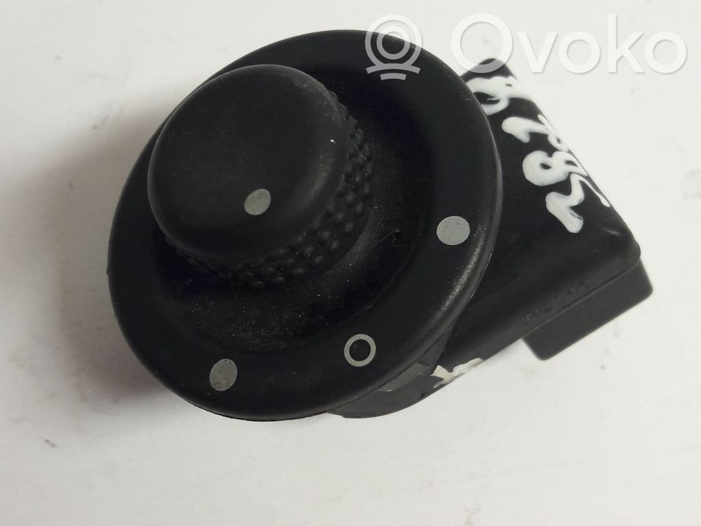 Renault Scenic II -  Grand scenic II Wing mirror switch 