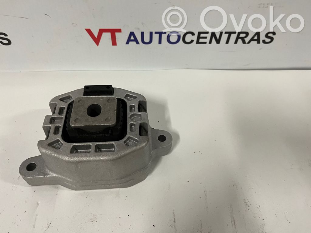Mini Countryman U25 Engine mount bracket 