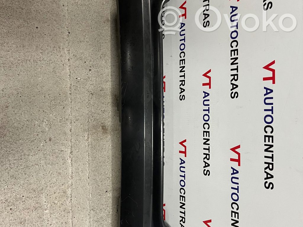 Apakšējā bampera daļa   8043239,5857711