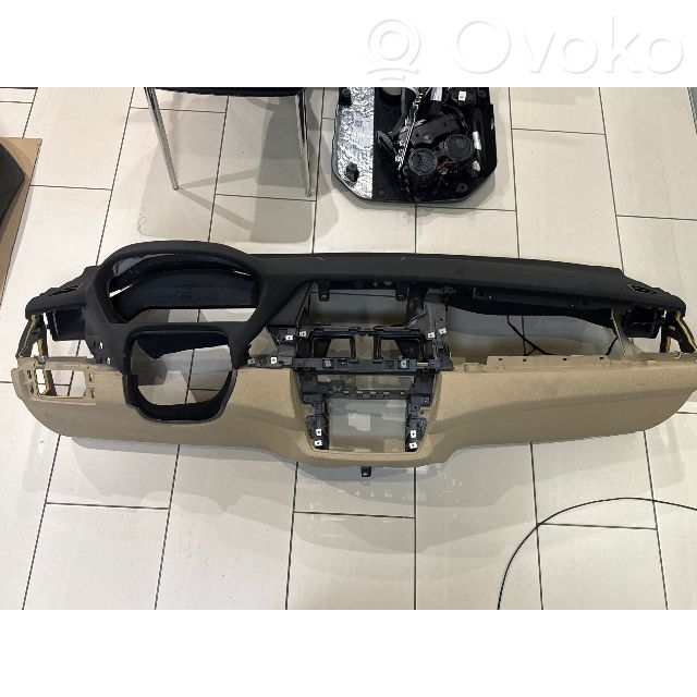 BMW X5 E70 Панель 