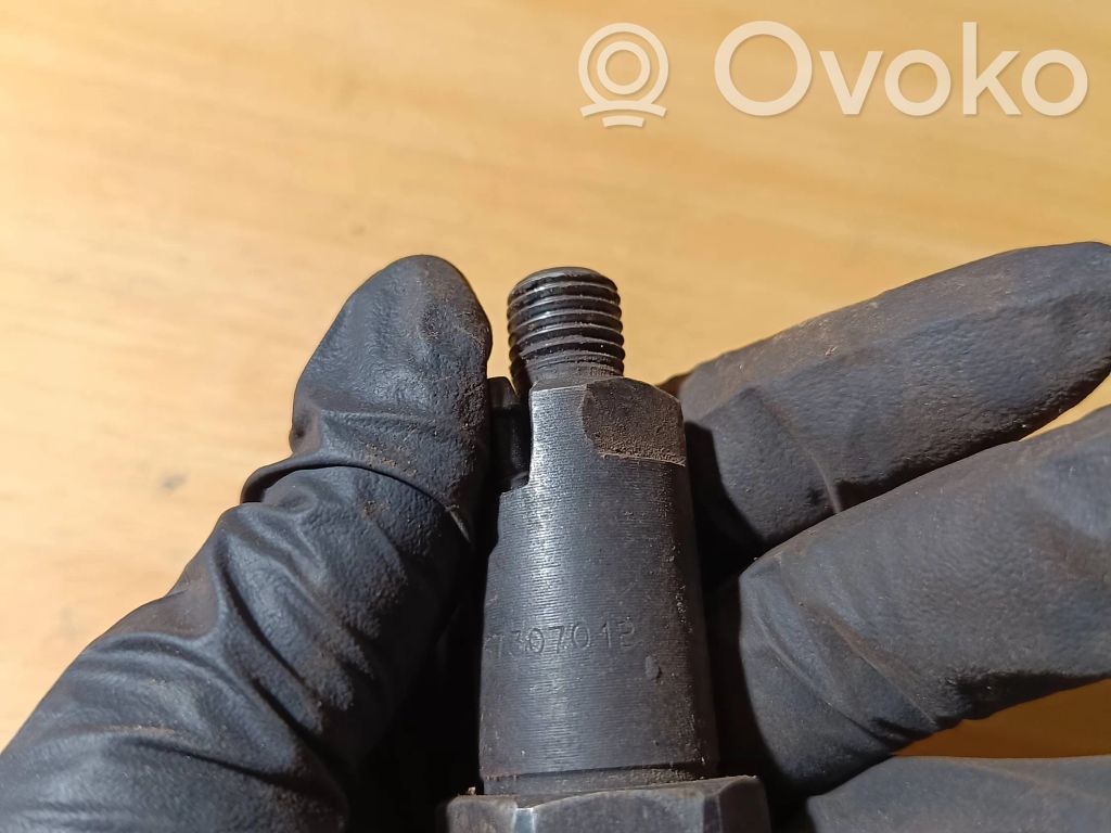 Inyector de combustible   LCR6730701B