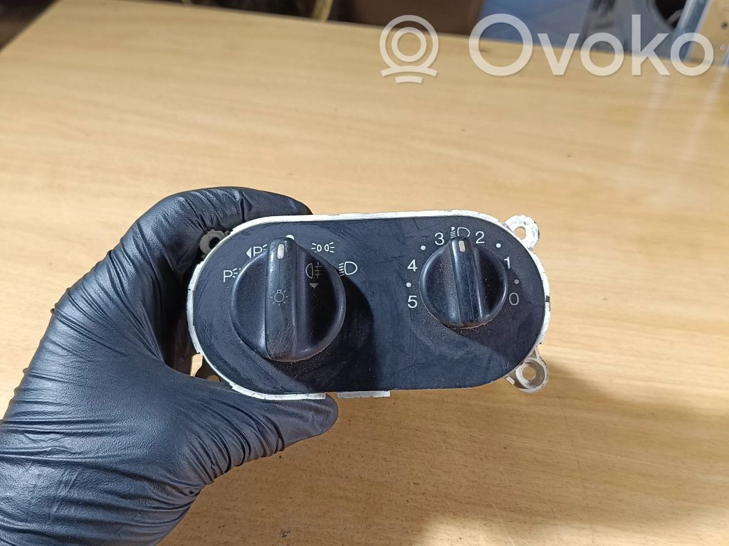 Ford Mondeo MK I Interruptor de luz 