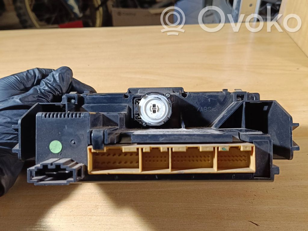 Climate control unit   8D0820043M,D540000,5HB00790805