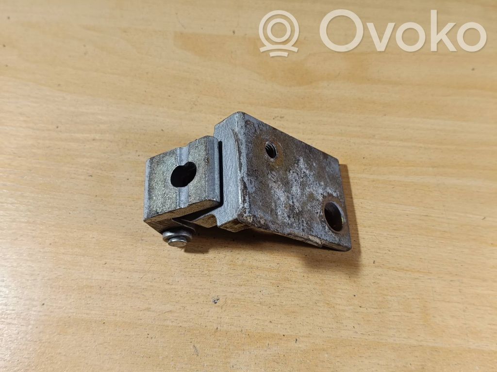 Audi A4 S4 B5 8D Front door upper hinge 