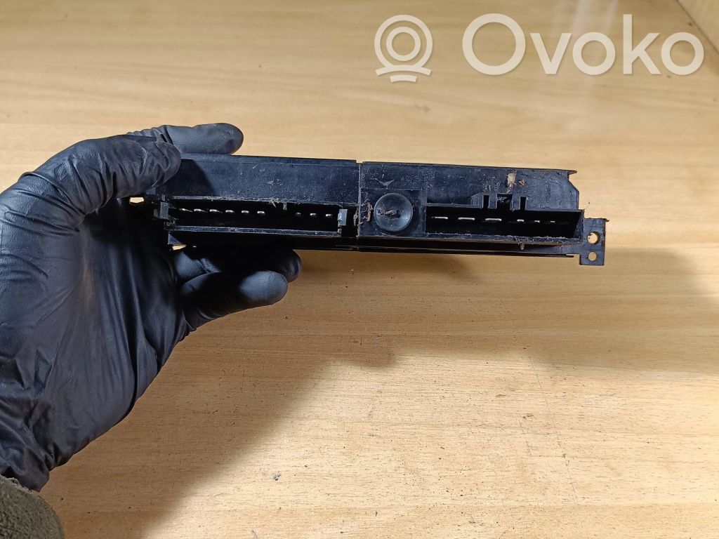 Chrysler Voyager Windscreen/window heater switch 
