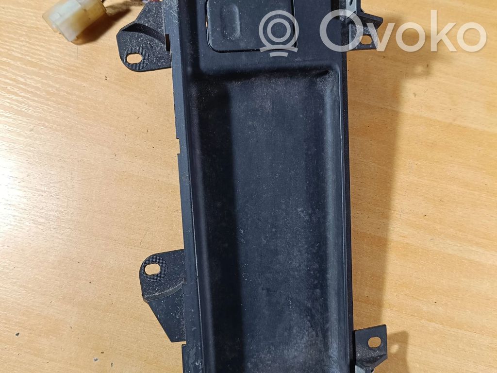 12 V Socket (front)   51168159694,121451,9159694