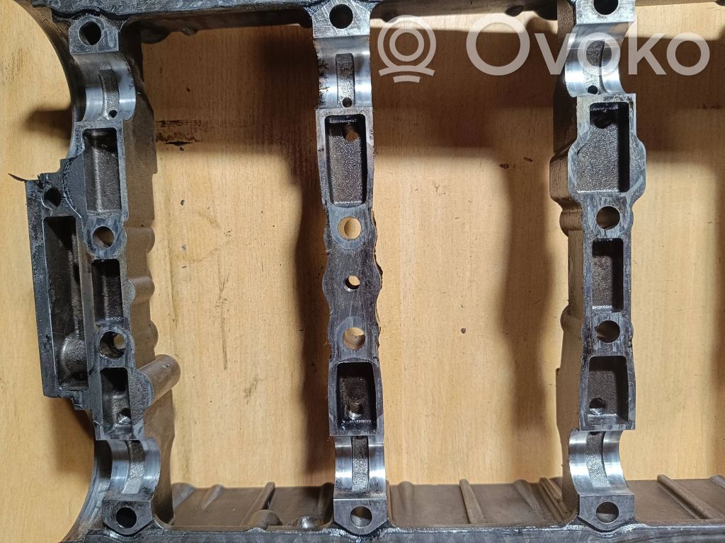 Ford Transit Engine head 