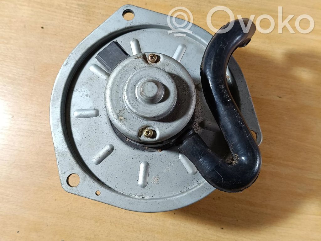 Mazda 626 Lämmittimen puhallin 