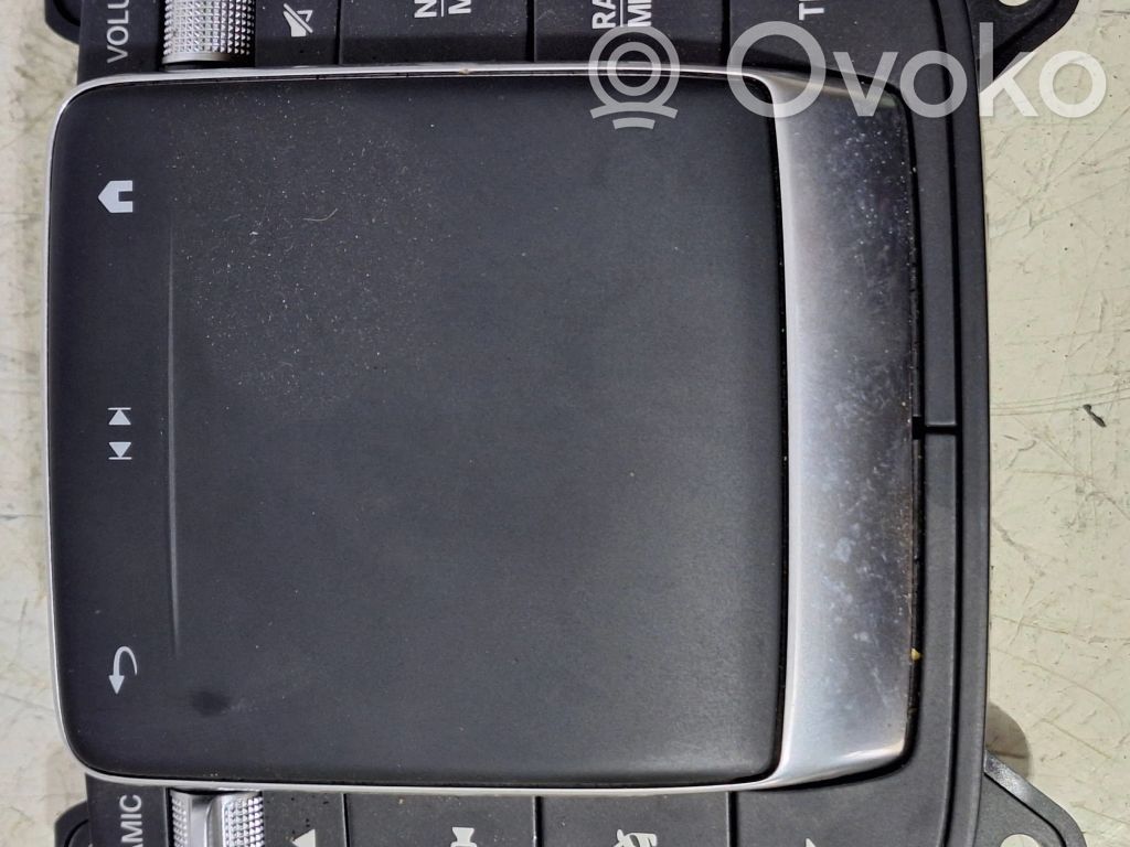 Mercedes-Benz EQA Head unit multimedia control 