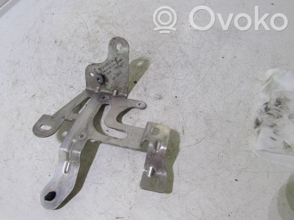 Engine mounting bracket   97060516501