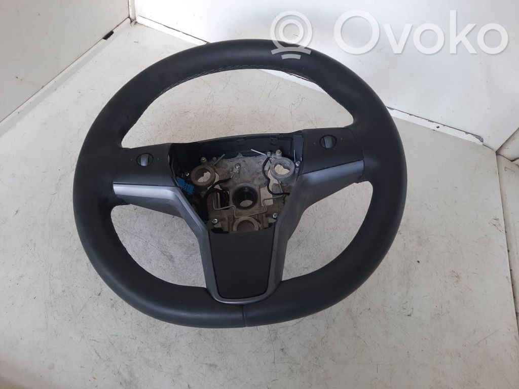 Tesla Model Y Stūre 