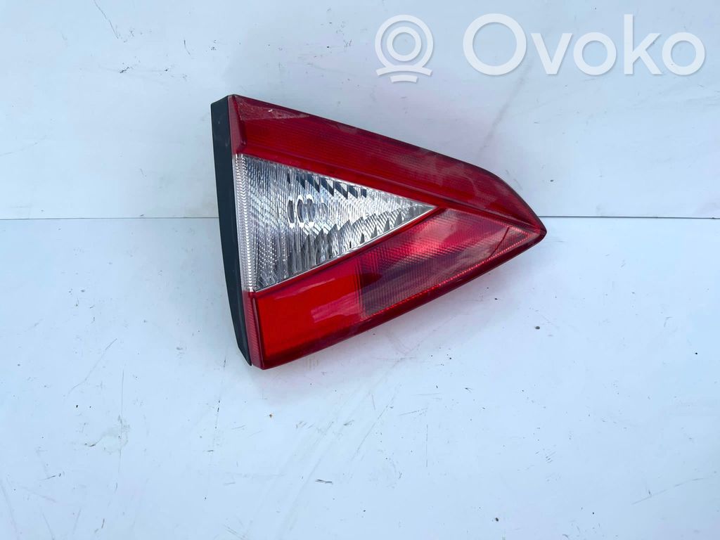 Maserati GranTurismo Luci posteriori del portellone del bagagliaio 