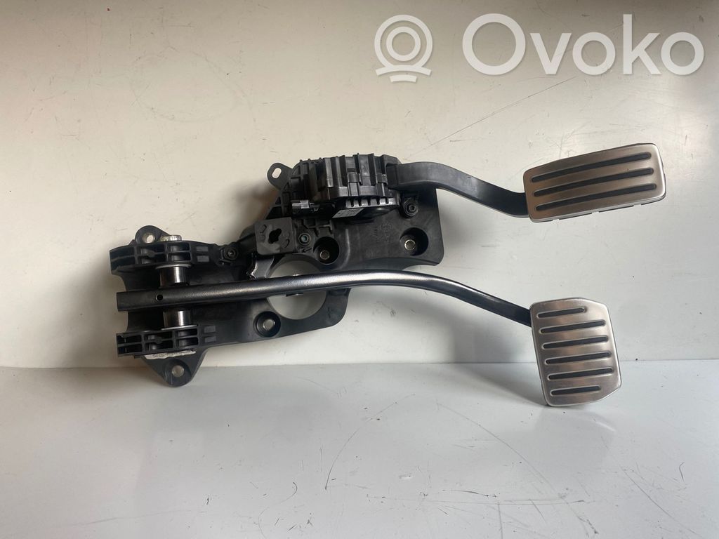 Tesla Model S Pedal assembly 