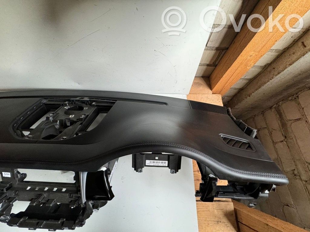 Dashboard   95B857003