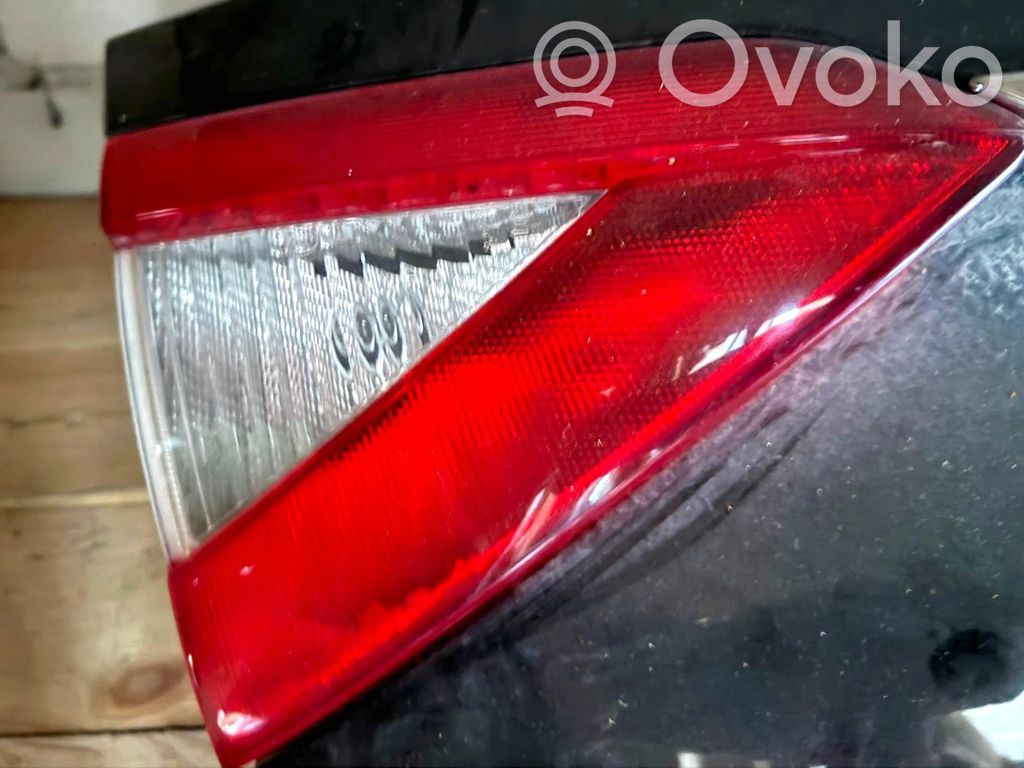 Maserati GranTurismo Luci posteriori del portellone del bagagliaio 