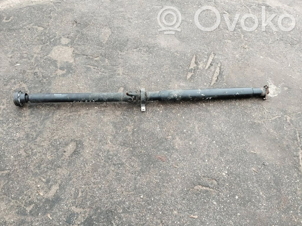 BMW 5 E60 E61 Kardanas komplekte 