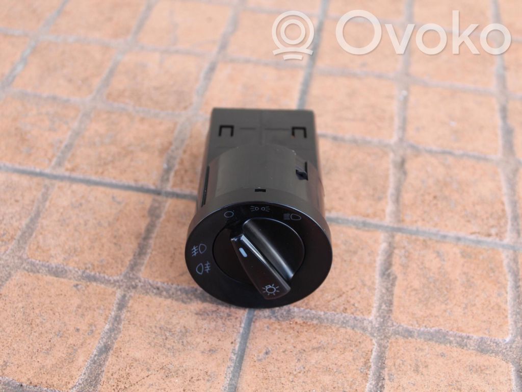 Volkswagen New Beetle Light switch 