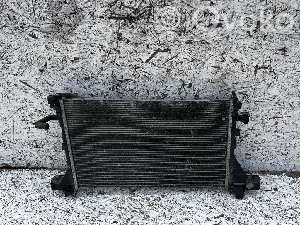 Renault Master III Radiateur de refroidissement 