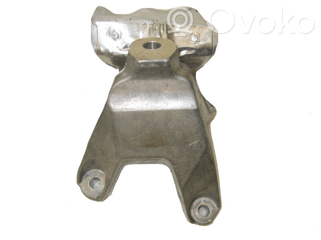 Audi A4 S4 B9 Engine mounting bracket 