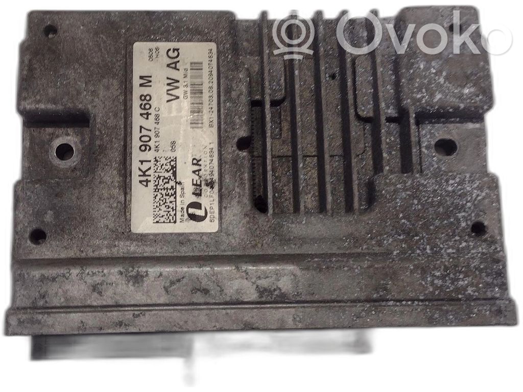 Audi Q7 4M Tow bar relay 