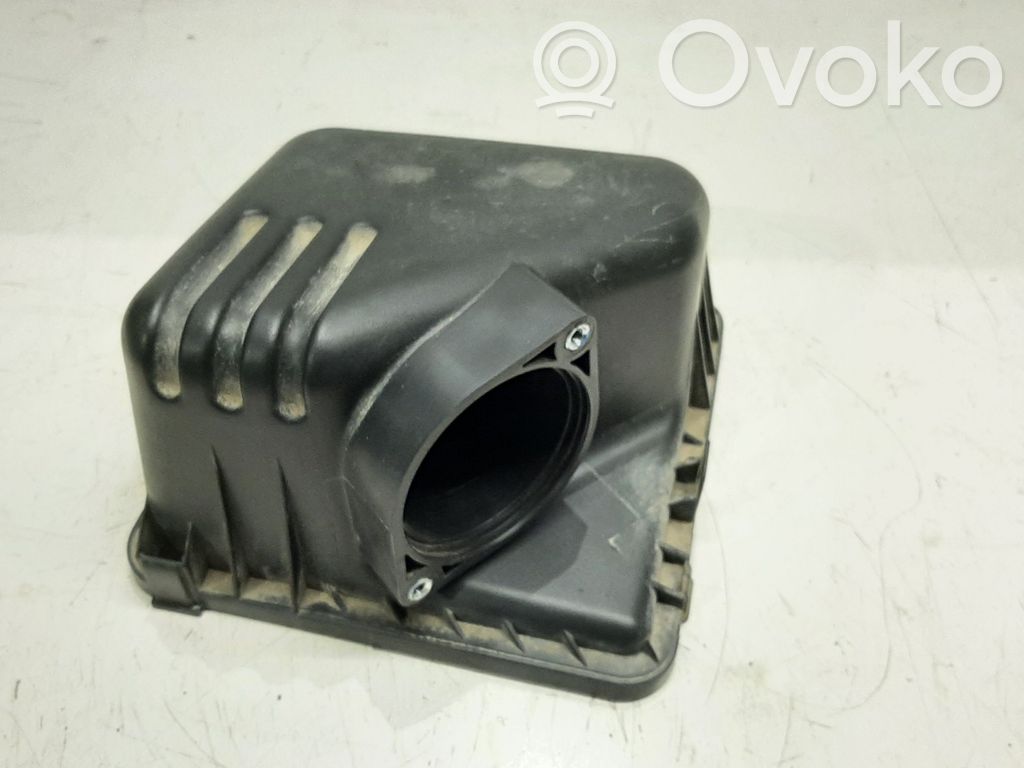 Hyundai i30 Air filter box cover 