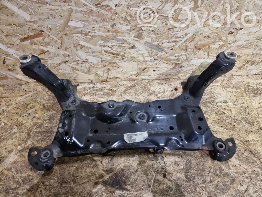 Volvo V40 Front subframe 