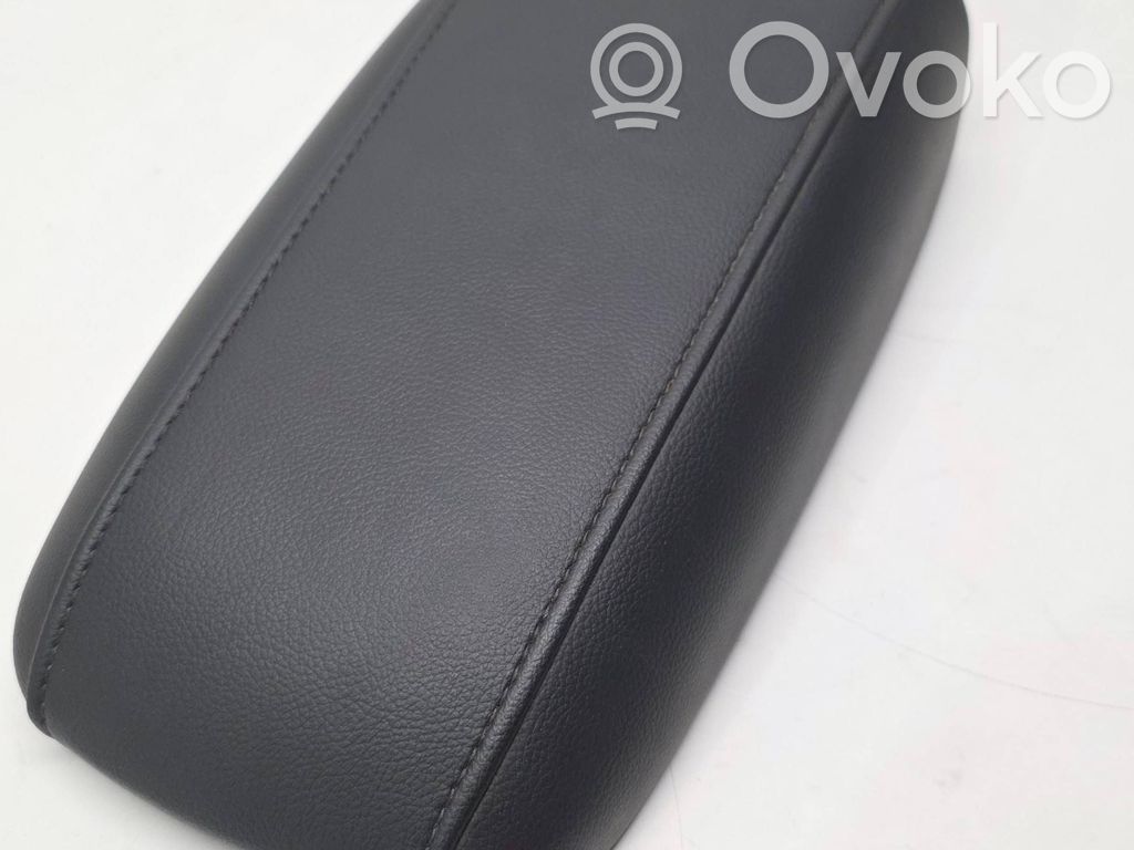 Volvo V40 Cross country Armrest 