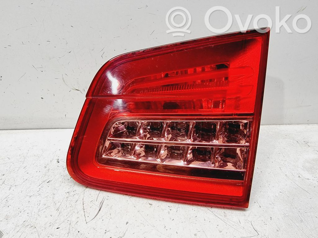 Citroen C5 Galinis žibintas dangtyje 