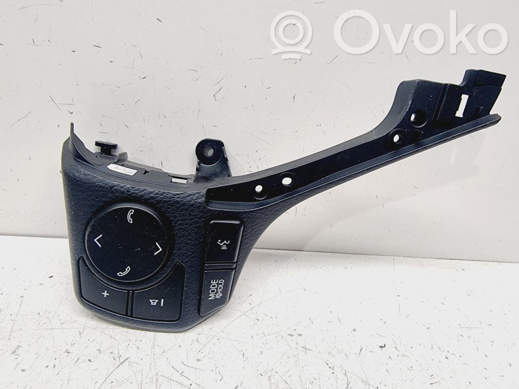 Przełącznik / Przycisk kierownicy   8425042240C1