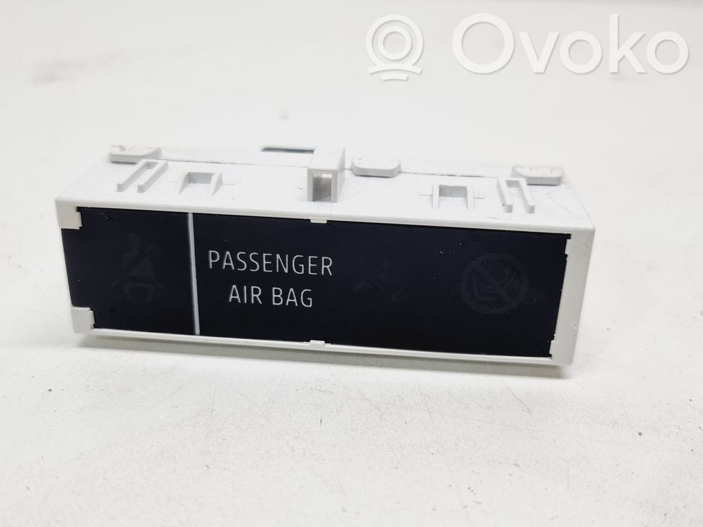 Renault Arkana Screen/display/small screen 