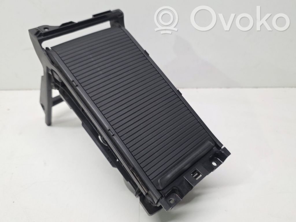 Volvo V40 Cross country Puodelio laikiklis 