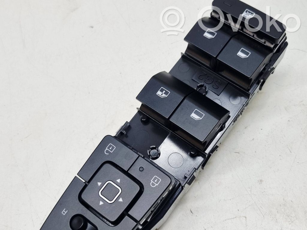 KIA Niro Electric window control switch 