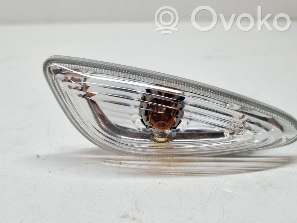 KIA Niro Front fender indicator light 