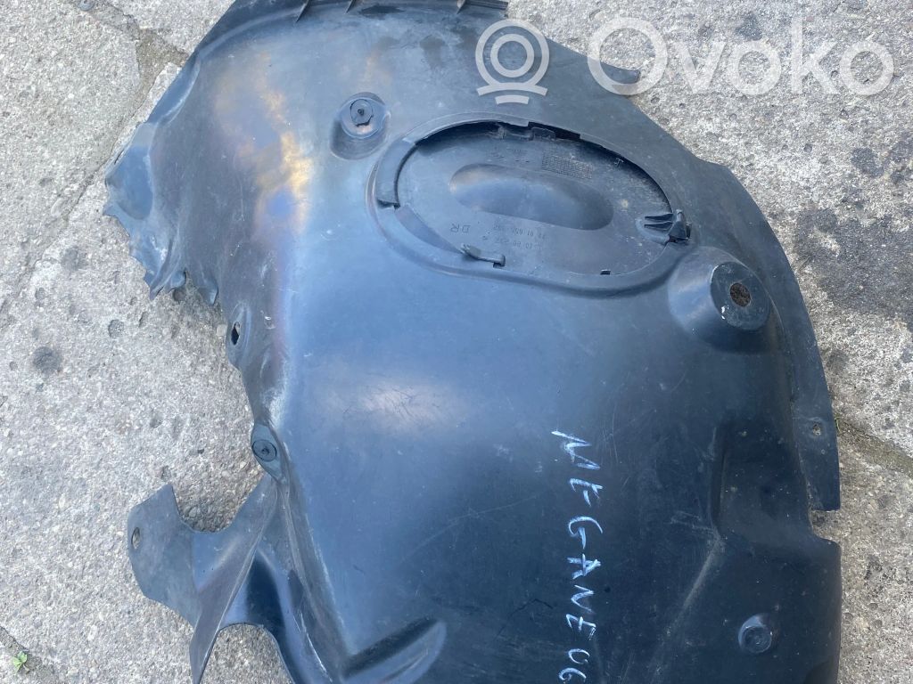 Renault Megane II Nadkole przednie 