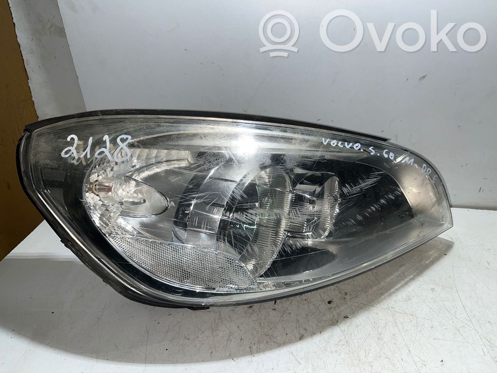 Volvo S60 Lampa przednia 