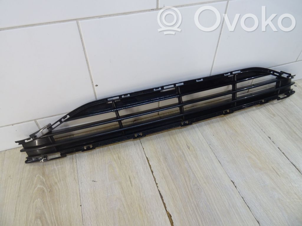 Volvo V40 Kratka dolna zderzaka przedniego 