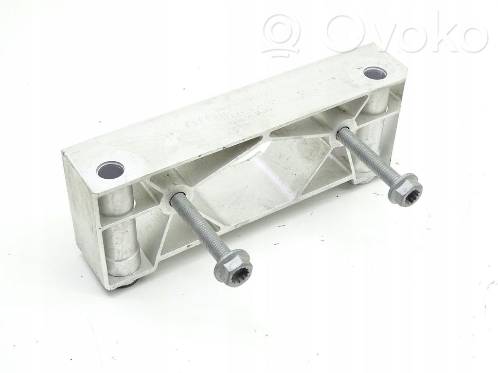 Audi R8 4S Soporte de montaje del motor 