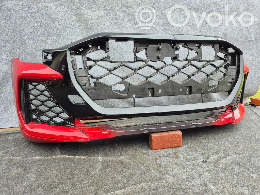 Audi RS Q8 Parachoques delantero 