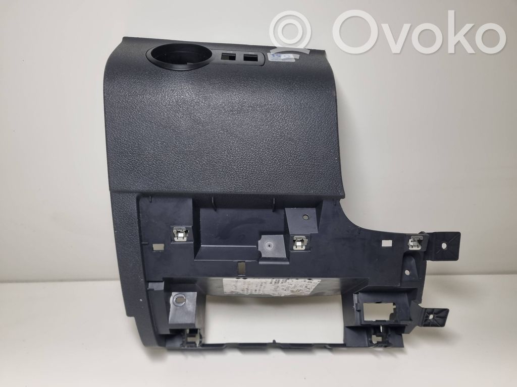 Volkswagen Caddy Panelės apdailos skydas (apatinis) 